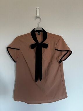 SHEIN Blouse w/ Necktie